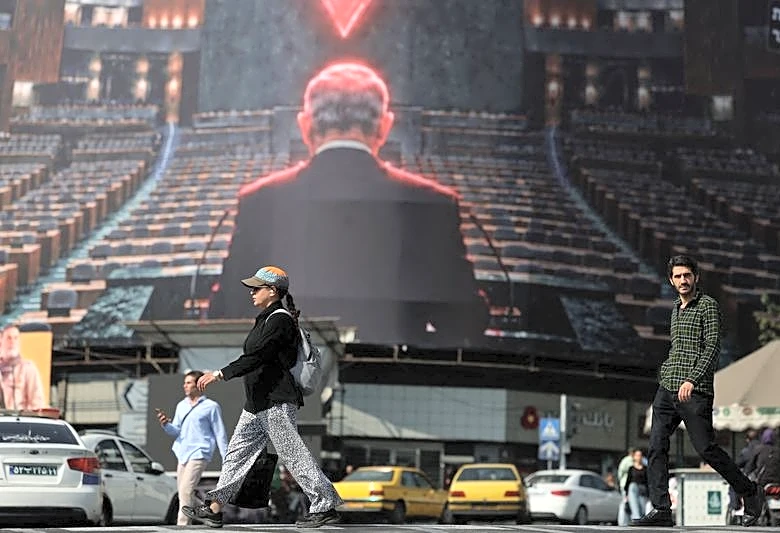 Netanyahu, at risk of losing power, steps up attacks on Israel's Arab parties