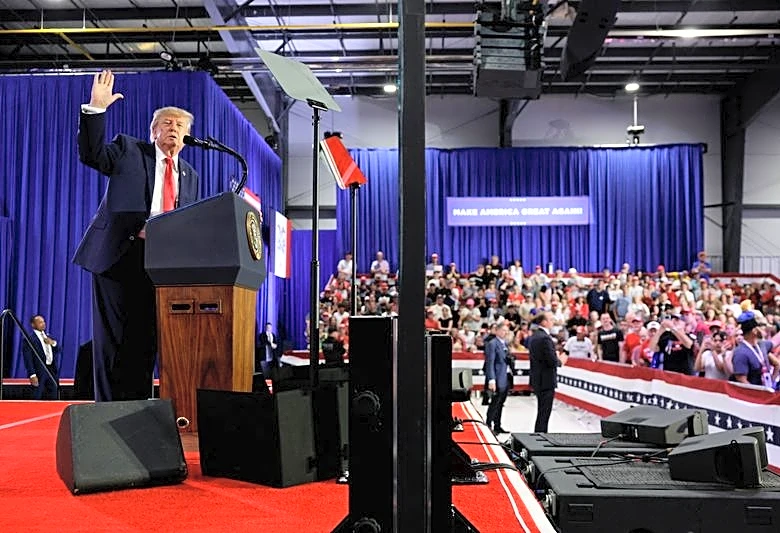 Trump cancels weekend rallies, plans to phone in to other midterm campaign events