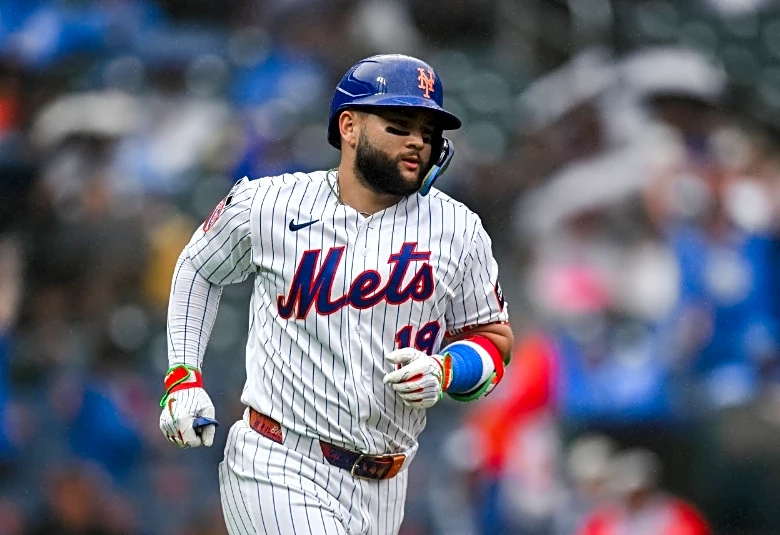 Report: Mets 3B Bo Bichette opts in for 2027 at $42 million