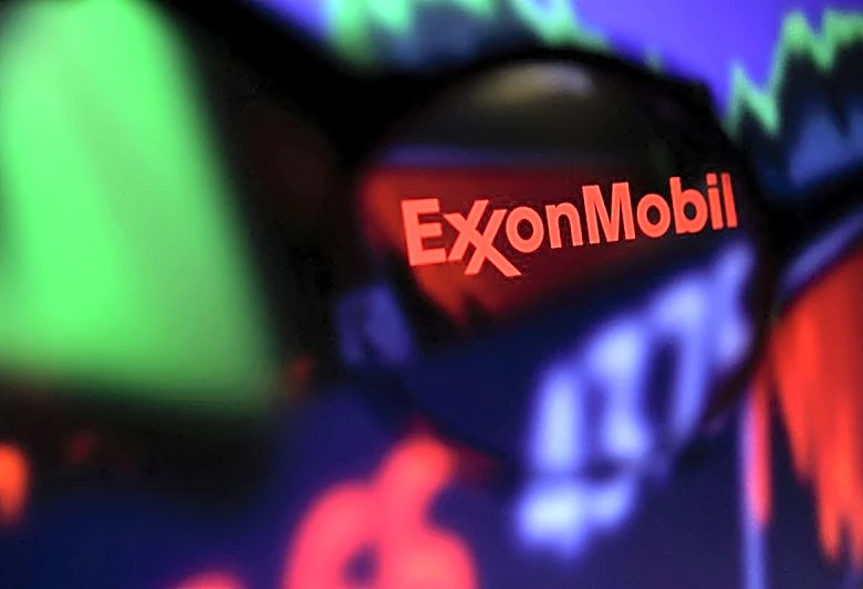 Exxon, Chevron earnings propelled by war-driven refining surge