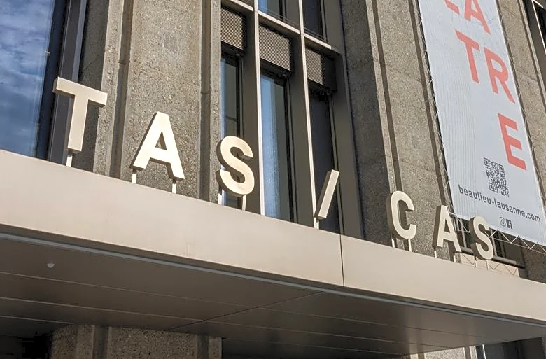 Ice hockey-CAS rules that Russia can compete in world championships