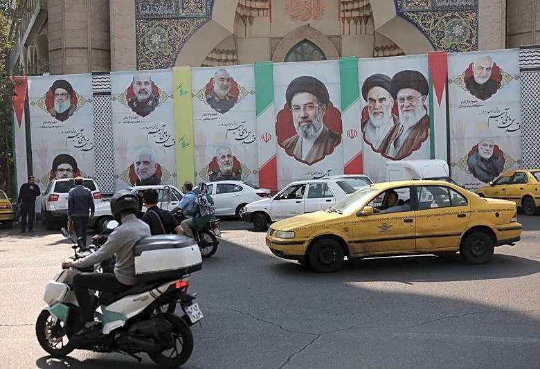 Iranian envoys meet Qatari mediators as threat looms of US strikes after midterms