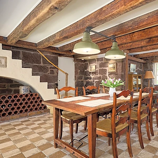 116 South Mountain Road in Photos