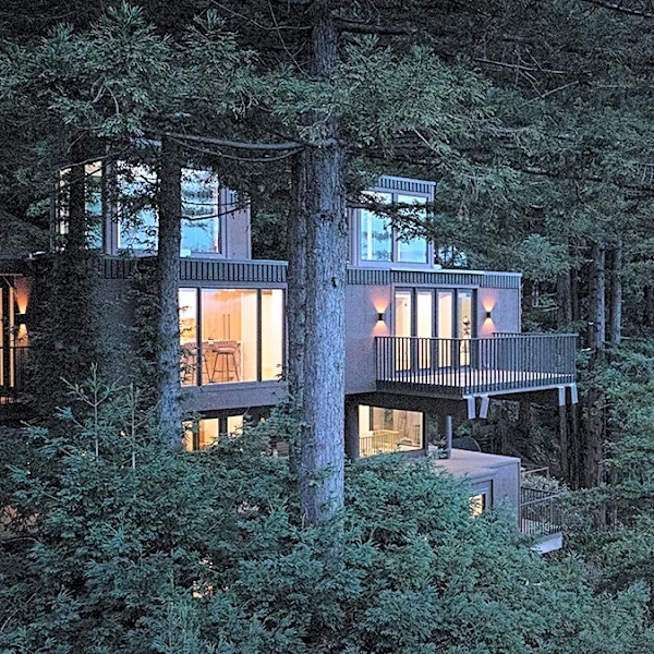 238 Summit Dr in Photos