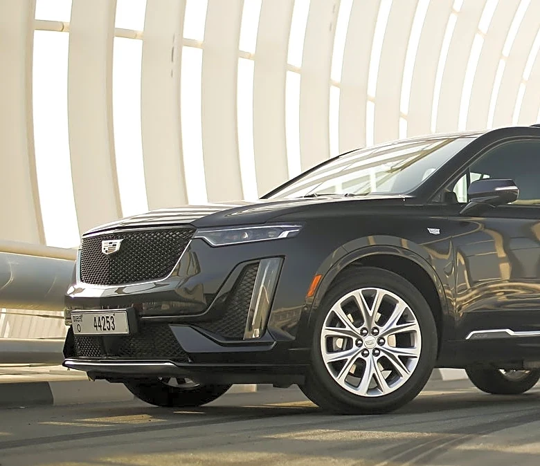 Cadillac Is Bringing Back the Discontinued Gas-Powered XT6
