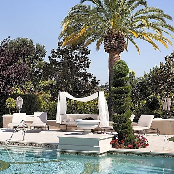 100 Palm Hill Lane in Photos