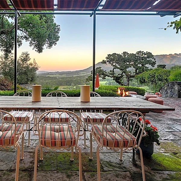 Smog Veil Records Founder Home in Photos