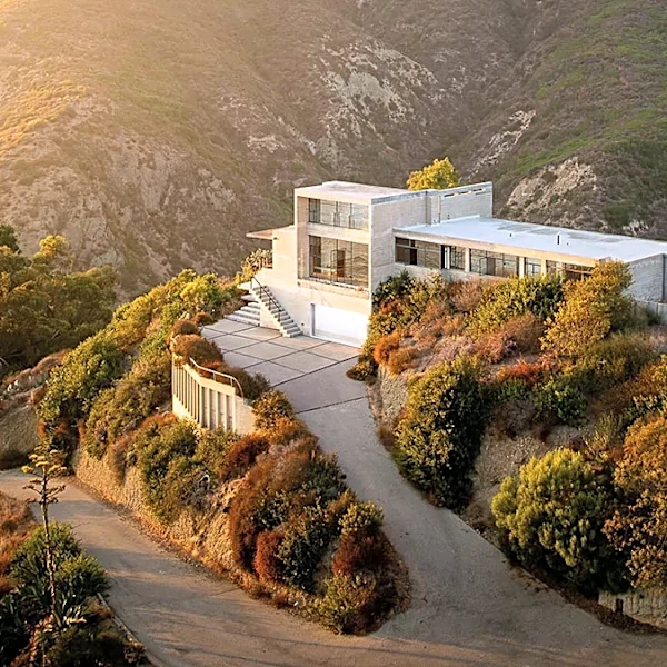 A Masterpiece of 1930s Modernism in Laguna Beach Lists for $7.5 Million