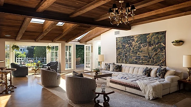 10030 Toluca Lake Avenue in Photos