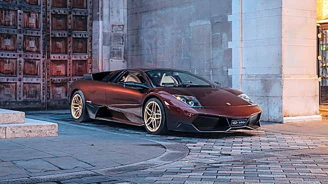 The 2010 Lamborghini Murciélago LP 670-4 SV Manual in Photos
