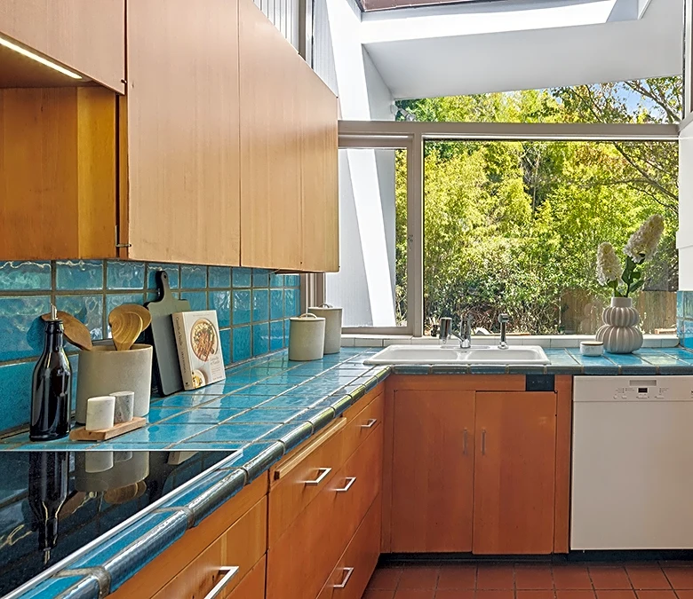 This Bauhaus-Inspired Residence in Berkeley Was Built in the 1950s for a Pioneering Physicist