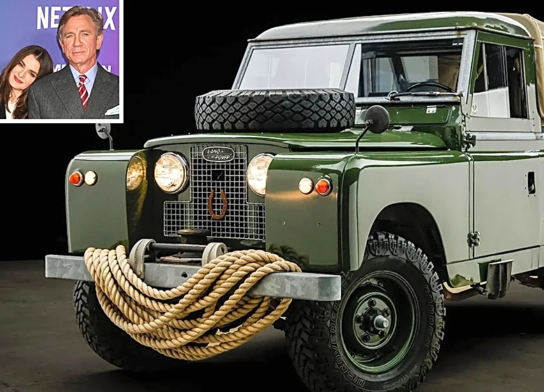 Daniel Craig and Rachel Weisz’s Old Land Rover Is Up for Auction Right Now