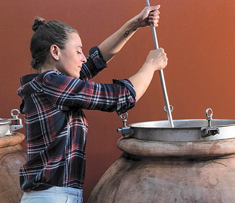 Meet the Tuscans Embracing Winemaking Techniques of Ancient Rome