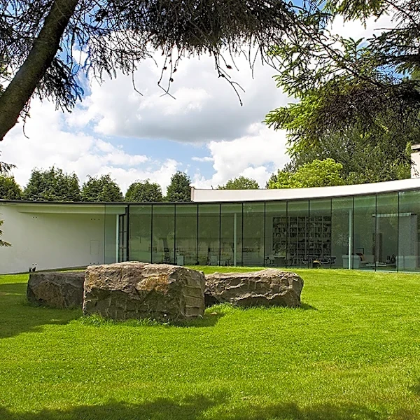 An Acclaimed Architect’s Ultra-Modern Home in the English Countryside Lists for $4 Million