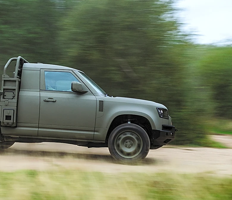 Here’s a Glimpse of What the Long-Rumored Land Rover Defender Pick-Up Truck May Look Like