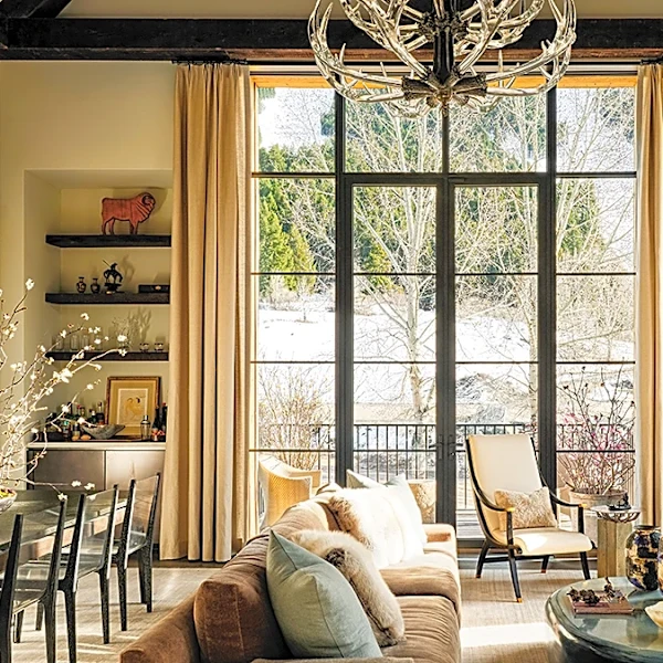 This Jackson Hole Home Swaps Regional Clichés for Cashmere Carpets and Heirloom Details