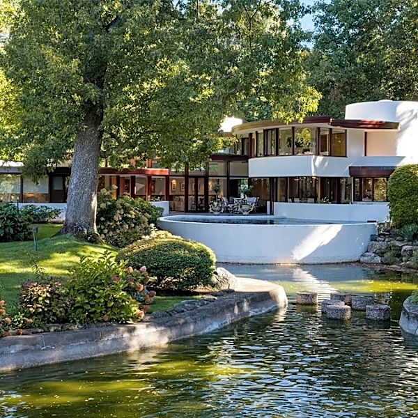 This $6.2 Million Connecticut Home Comes With an Olympic-Size Concrete Pond