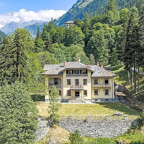 Villa Laubenò in Photos