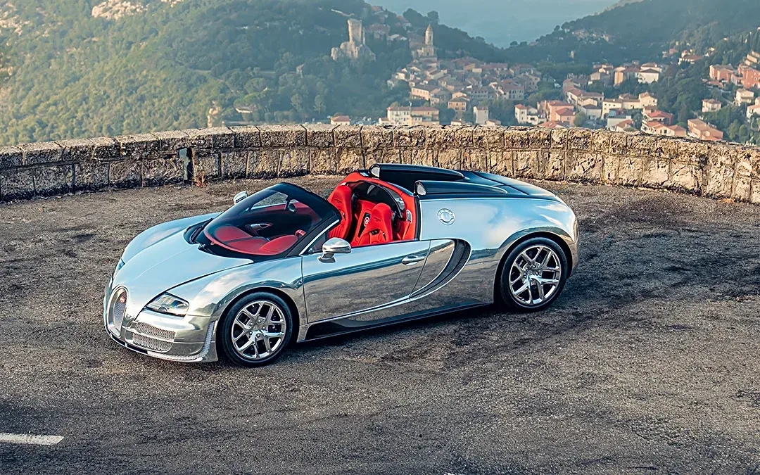 The Mirror-Like Bugatti Grand Sport Vitesse in Photos