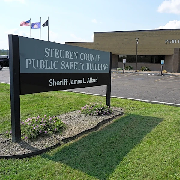 2 New York jail inmates accused of assaulting fellow inmate