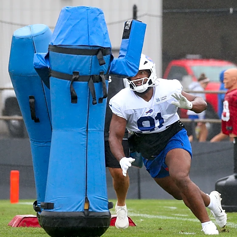 Buffalo Bills sends condolences after star defender's son dies