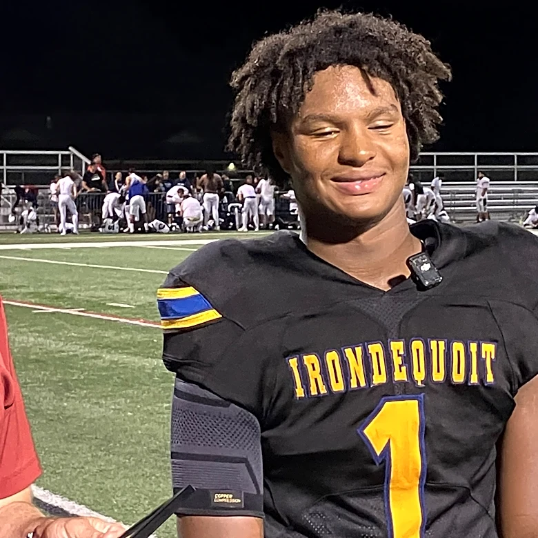 Irondequoit running back shines in return from shoulder injury