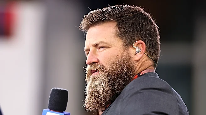 Ryan Fitzpatrick jumps through table during Bills-Lions game
