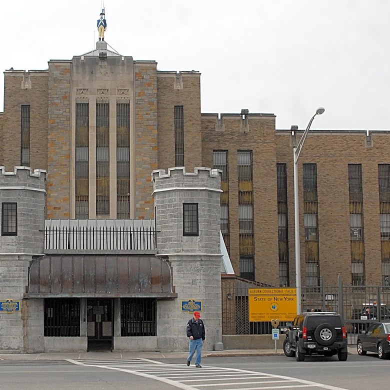 NY inmate accused of stabbing correction officer with homemade weapon