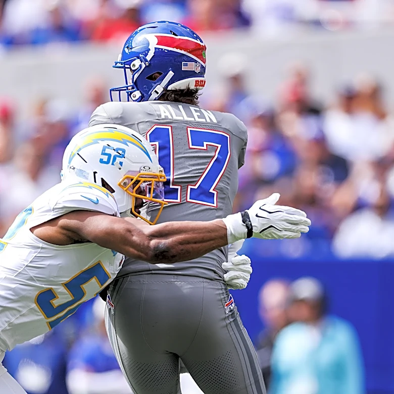 Josh Allen completes pass to himself against Chargers