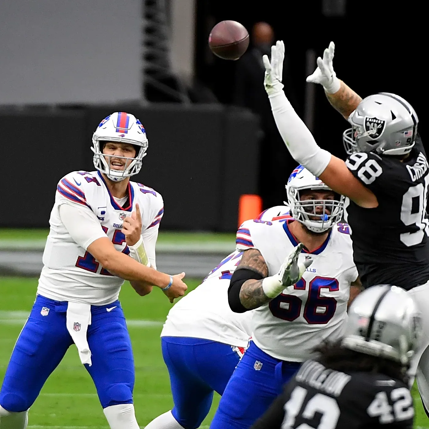 Early Bills vs. Raiders predictions agree on who wins in Vegas