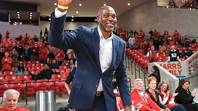 Rockets Hall of Famer works out with promising young NBA centers