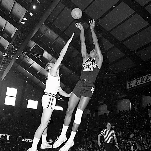 Houston Rockets jersey history No. 25 - Cliff Meely (1971-75)