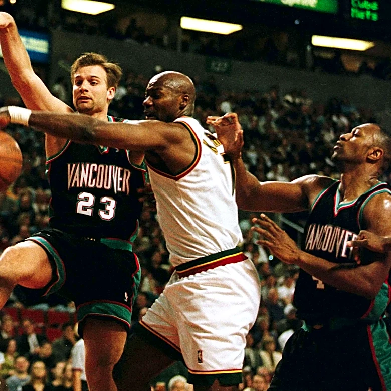 Houston Rockets jersey history No. 32 - Pete Chilcutt (1994-96)