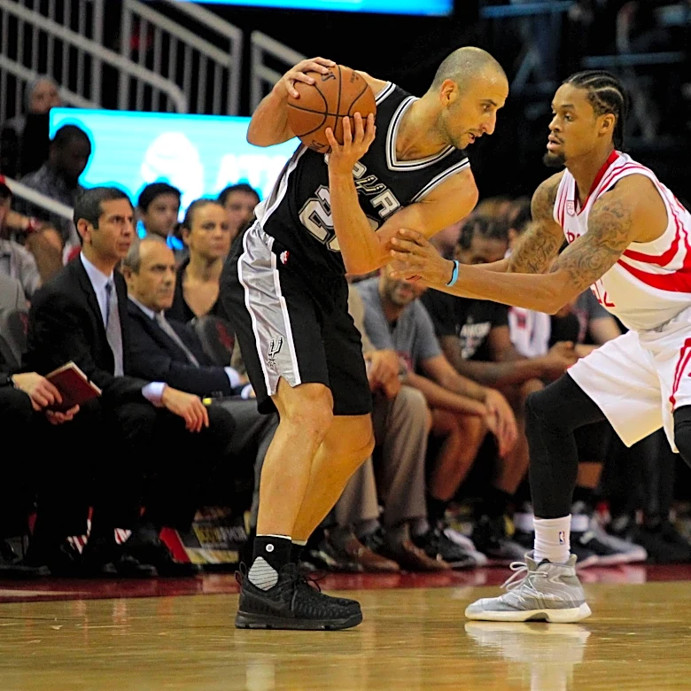 Houston Rockets jersey history No. 32 - KJ McDaniels (2015-17)
