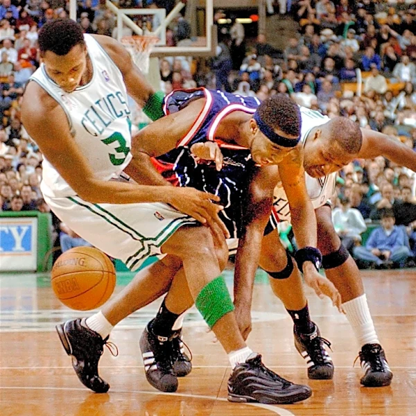 Houston Rockets jersey history No. 33 - Eddie Griffin (2001-04)