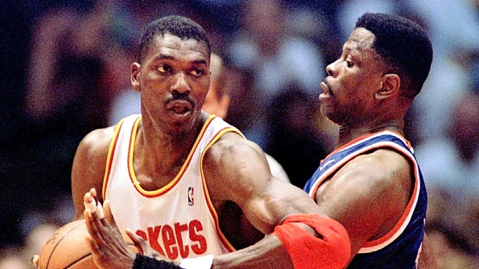 Houston Rockets jersey history No. 34 - Hakeem Olajuwon (1984-2001)