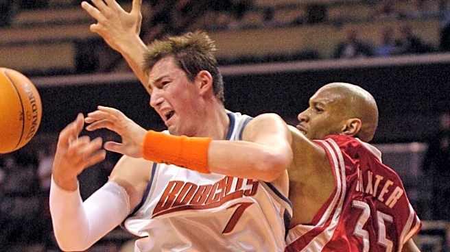 Houston Rockets jersey history No. 35 - Lonny Baxter (2005-06)