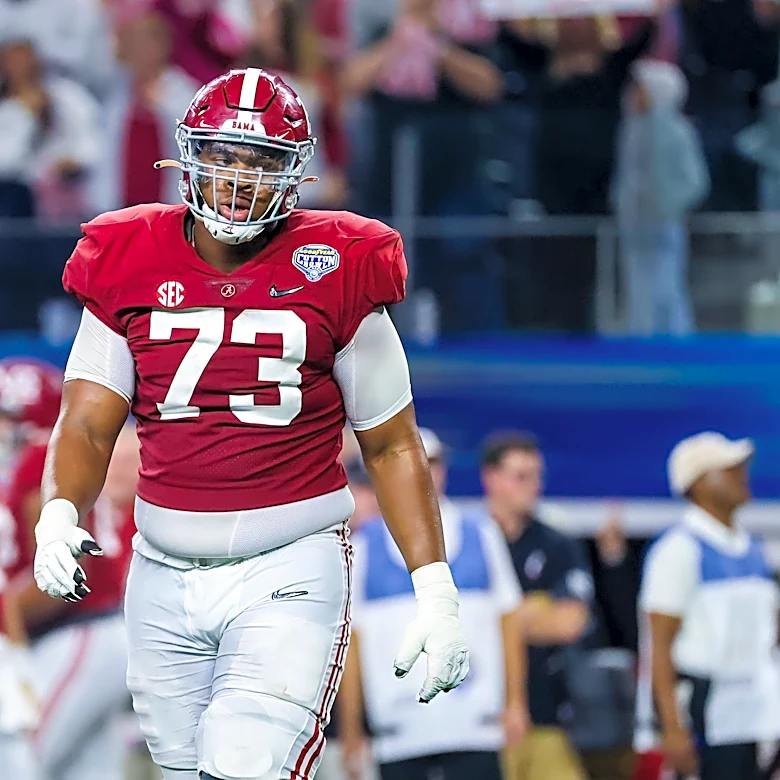 Former Alabama lineman, top draft pick reportedly released by NFL team