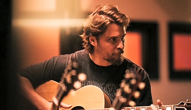 How a Busted Pilot Called ‘Outlaw Country’ Helped Luke Grimes Record His First Song