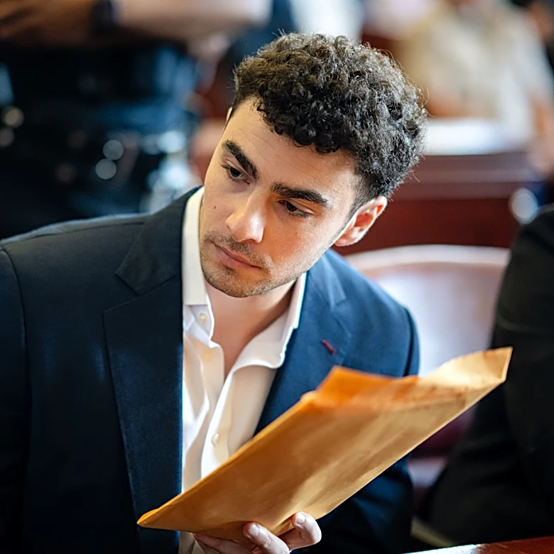 Luigi Mangione Files ‘Extreme Emotional Disturbance’ Defense in Shooting of UnitedHealthcare CEO