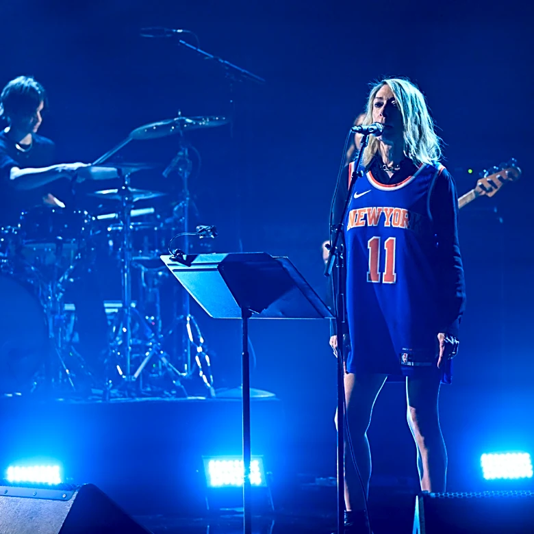 Watch Kim Gordon Showcase ‘Play Me’ on ‘Fallon’