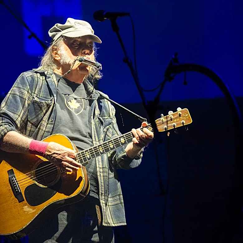 Neil Young Quietly Released a Blazing, Hour-Long Concert Film For Free