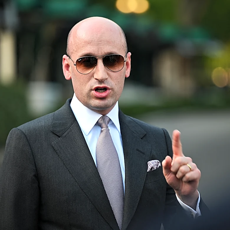 Right-Wingers Throw Ethnonationalist Fit Over Birthright Citizenship Ruling