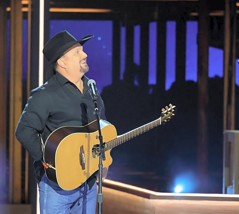Here’s Where You Can Still Find Garth Brooks Tour Tickets