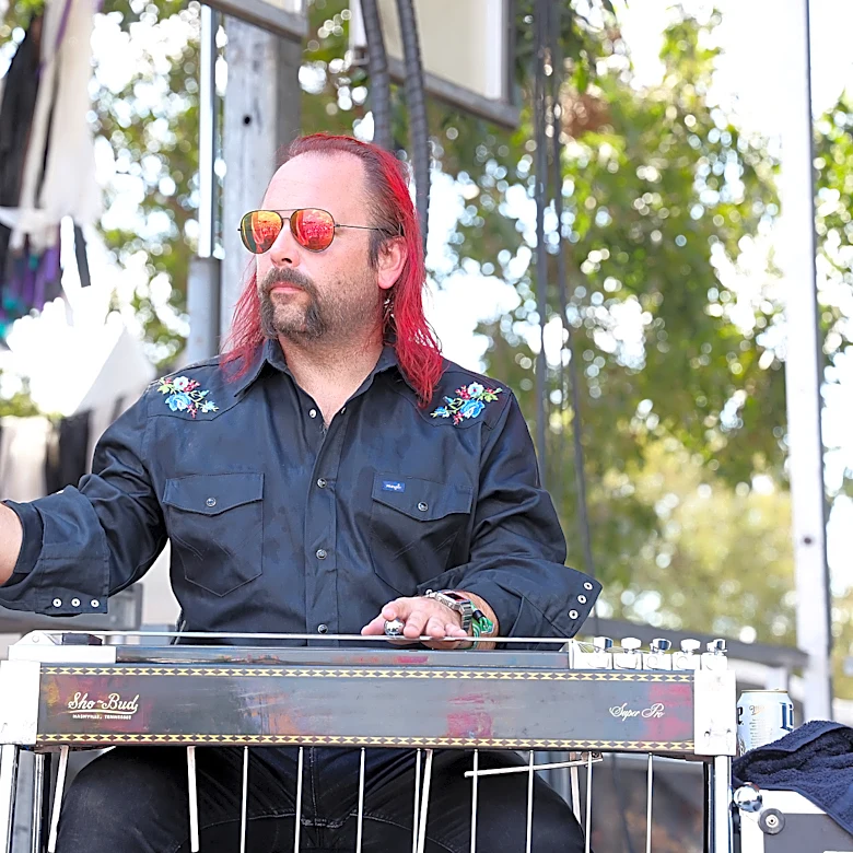 This Honky-Tonk Picker Is Running an Irreverent Long-Shot Bid for Tennessee Governor