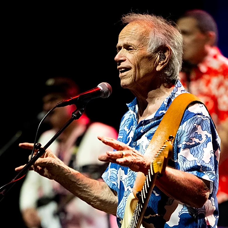 Watch Al Jardine Sing the Beach Boys Deep Cut ‘Back Home’ for First Time in 49 Years