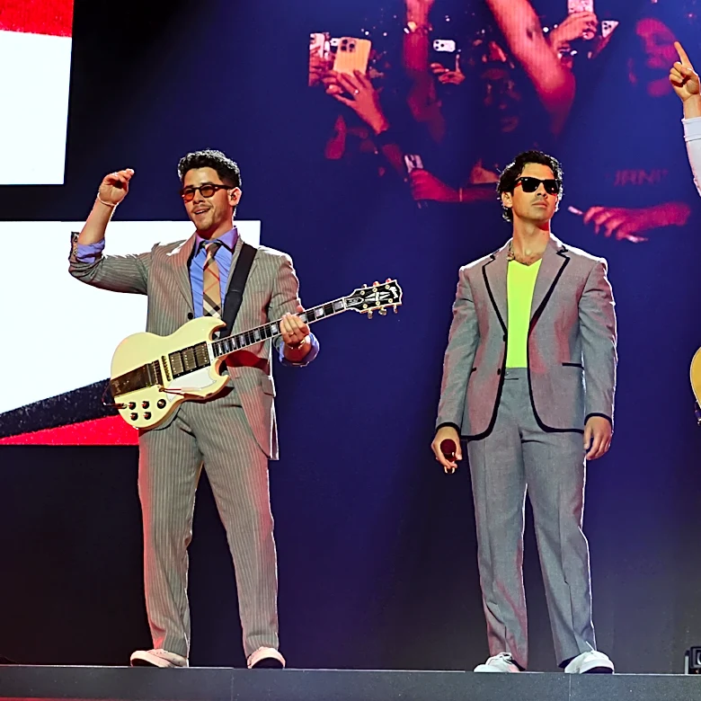 Watch Jonas Brothers Debut New Single ‘Listen When Sad’ Live at Madison Square Garden