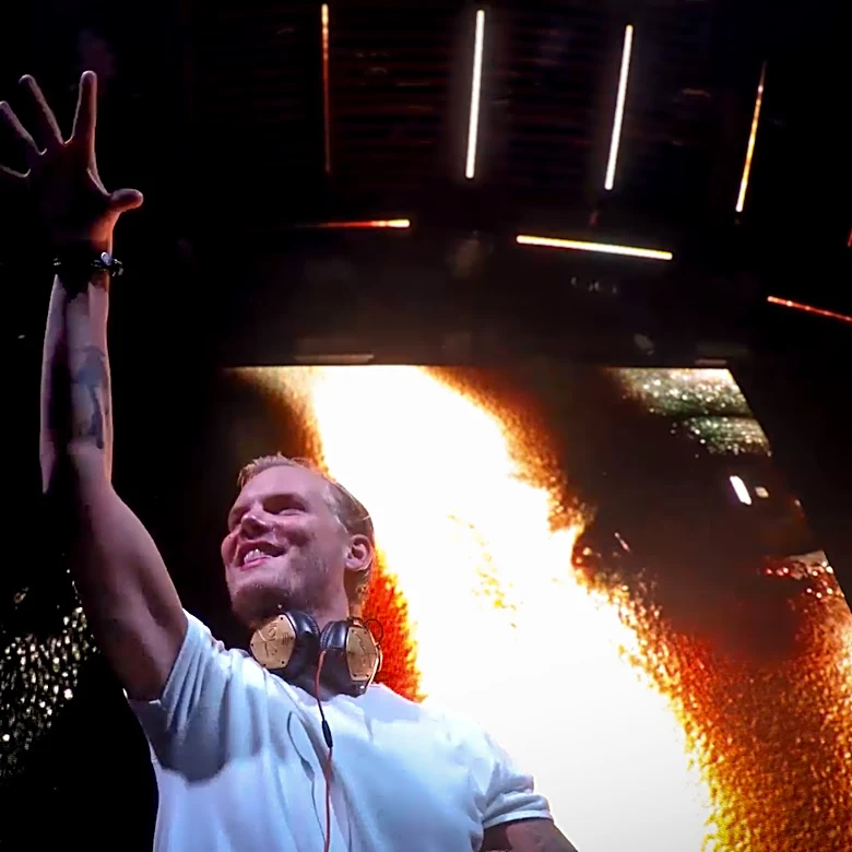 Watch Never-Before-Seen Footage of Avicii’s Final Performance