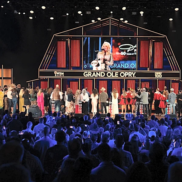 See Grand Ole Opry Dedicate Entire Performance to Dolly Parton’s Music