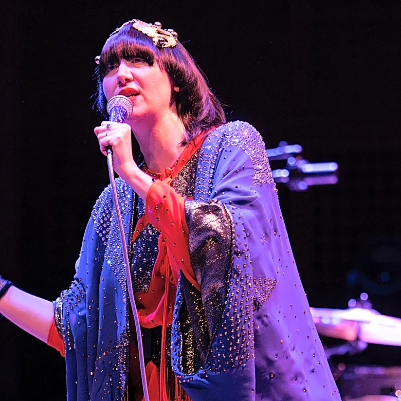 Karen O Misses Daisy Chain Fields Appearance Due to ‘Family Emergency’